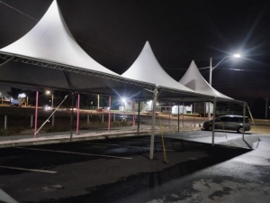 TENDA CHAPÉU DE BRUXA 5X5MTS BRANCA